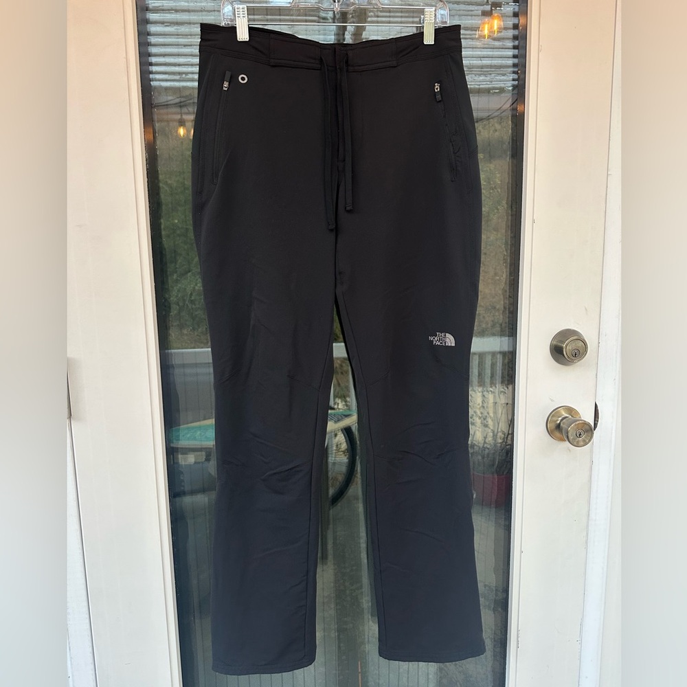 The North Face Men's Black Joggers size 32